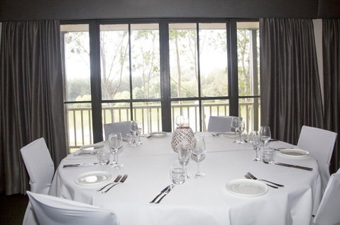 Lincoln Downs Resort Batemans Bay - Food Delivery Shop 40