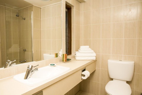 Lincoln Downs Resort Batemans Bay - Food Delivery Shop 14