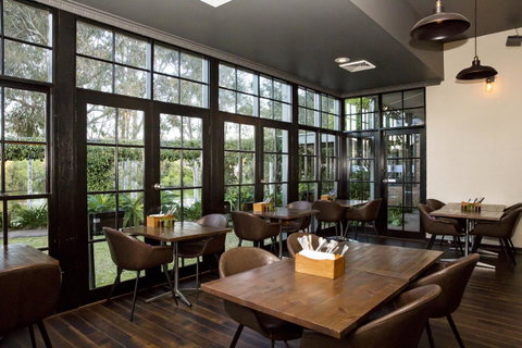 Lincoln Downs Resort Batemans Bay - Food Delivery Shop 24