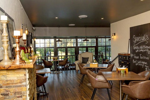 Lincoln Downs Resort Batemans Bay - Food Delivery Shop 25