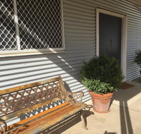35 Trevena Road - Food Delivery Shop
