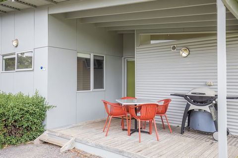 Blue Lake Holiday Park - Food Delivery Shop 33