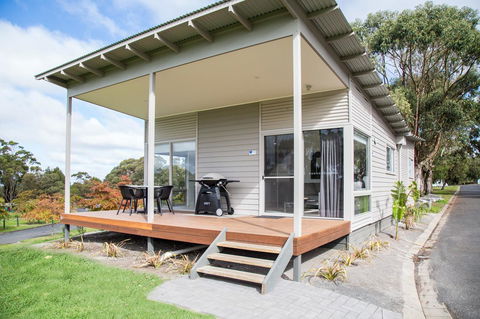 Blue Lake Holiday Park - Food Delivery Shop 13