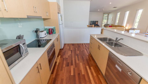 South Shores Villa 31 - South Shores Normanville - Food Delivery Shop 4