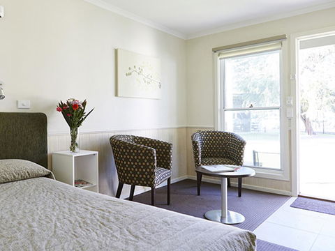 NRMA Victor Harbor Beachfront Holiday Park - Food Delivery Shop 31