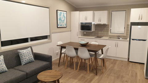 NRMA Victor Harbor Beachfront Holiday Park - Food Delivery Shop 12