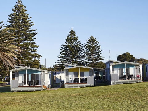 NRMA Victor Harbor Beachfront Holiday Park - Food Delivery Shop 17