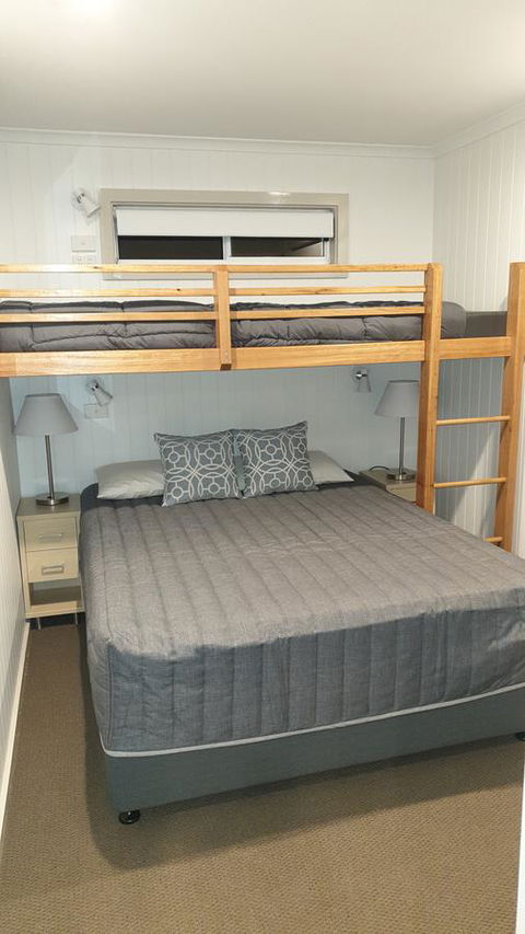NRMA Victor Harbor Beachfront Holiday Park - Food Delivery Shop 10