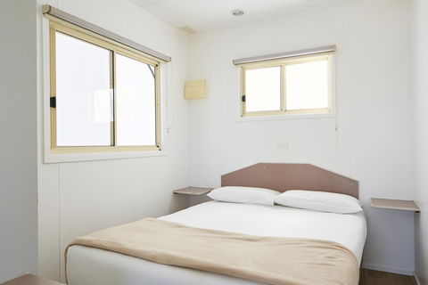 NRMA Victor Harbor Beachfront Holiday Park - Food Delivery Shop 39