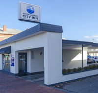 Victor Harbor City Inn - Food Delivery Shop