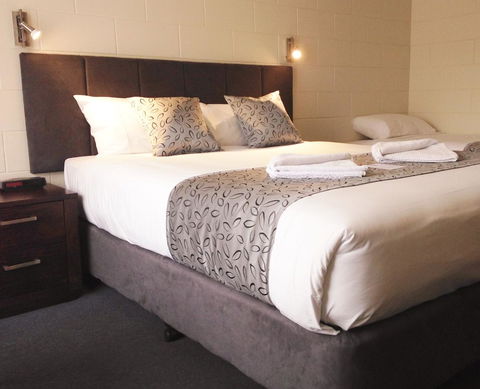 Victor Harbor City Inn - Food Delivery Shop 28