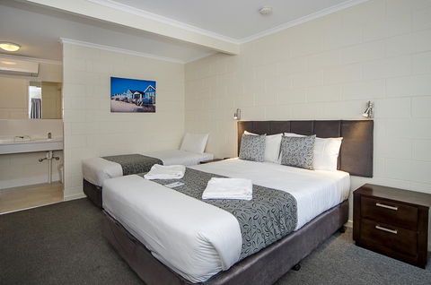 Victor Harbor City Inn - Food Delivery Shop 18