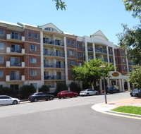 ADELAIDE CENTRAL APARTMENT - 3BR 2BATH  CARPARK - Food Delivery Shop