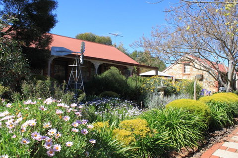Langmeil Cottages - Food Delivery Shop 4