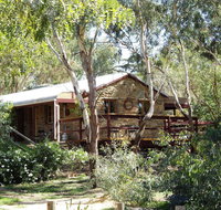 1860 Wine Country Cottages - Food Delivery Shop