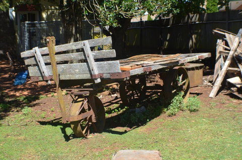 Deer Park Motor Inn Armidale - Food Delivery Shop 26