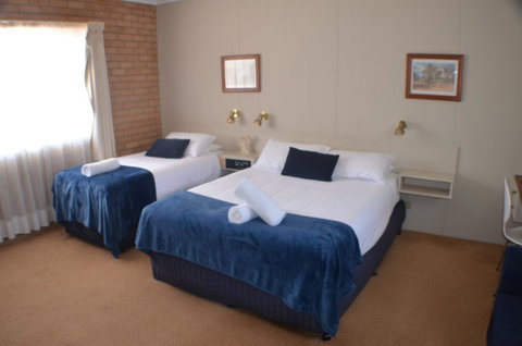 Deer Park Motor Inn Armidale - Food Delivery Shop 2