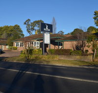 Deer Park Motor Inn - Food Delivery Shop