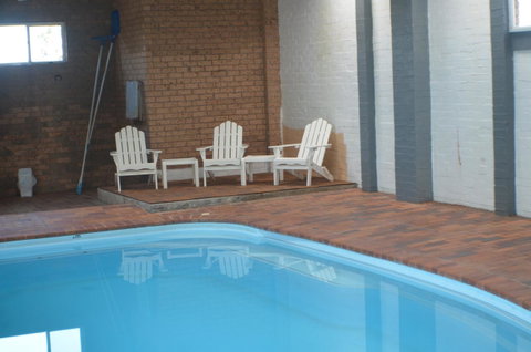 Deer Park Motor Inn Armidale - Food Delivery Shop 13