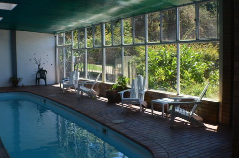 Deer Park Motor Inn Armidale - Food Delivery Shop 28
