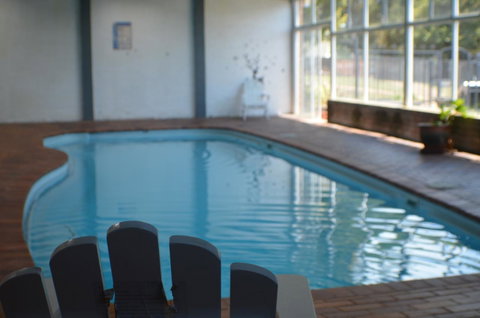 Deer Park Motor Inn Armidale - Food Delivery Shop 14