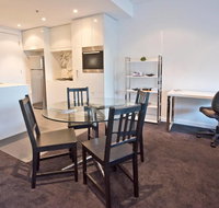 Luxury City Apt with Pool Gym Spa Netflix - Food Delivery Shop