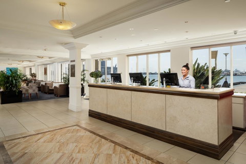 Rydges Newcastle - Food Delivery Shop 6
