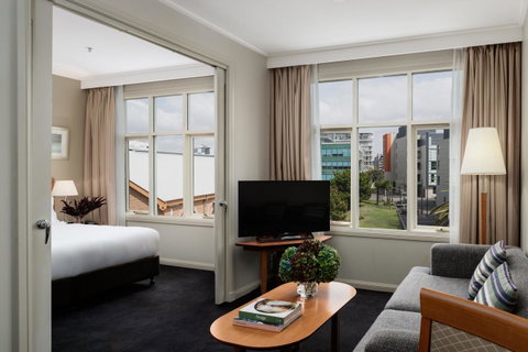 Rydges Newcastle - Food Delivery Shop 19