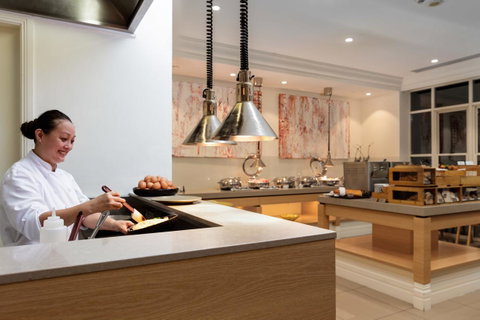 Rydges Newcastle - Food Delivery Shop 31