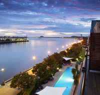 Rydges Newcastle - Food Delivery Shop