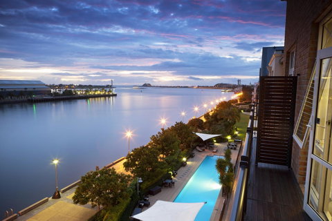 Rydges Newcastle - Food Delivery Shop 0