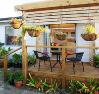 Gumnut Getaway BnB - Food Delivery Shop