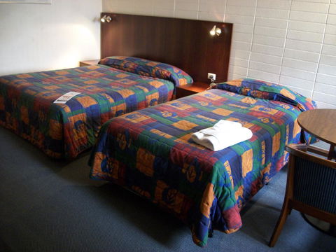 HotelMOTEL Adelaide - Food Delivery Shop 7