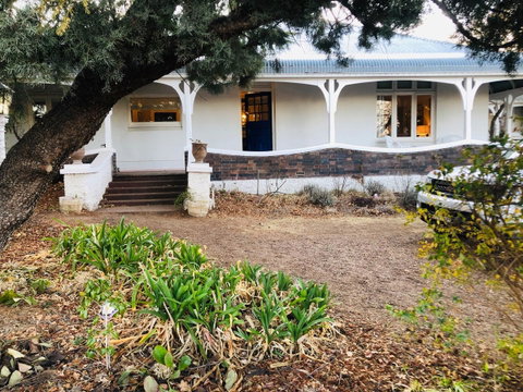 Belmore Cottage - Food Delivery Shop 0