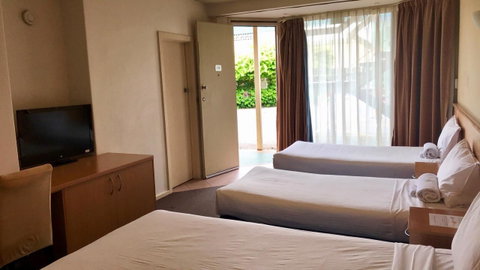 Haven Marina Motel - Food Delivery Shop 2