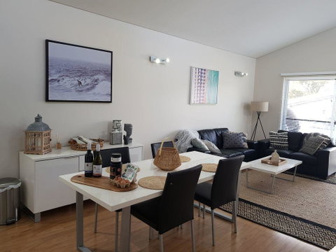 Villa Sedici @ Cape Villas Dunsborough - Food Delivery Shop 32