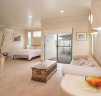 Sea  Soul Beachside Apartments - Food Delivery Shop