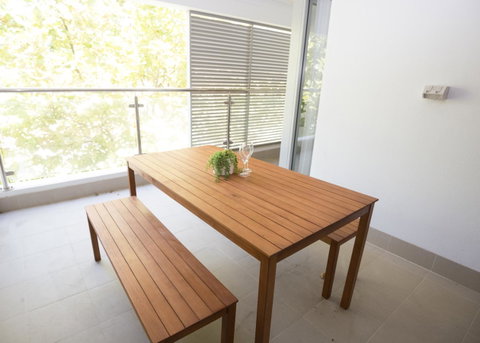 Yaran Suites - Food Delivery Shop 4