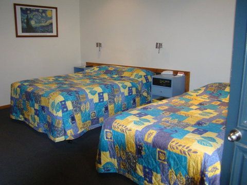 Dunsborough Central Motel - Food Delivery Shop 27