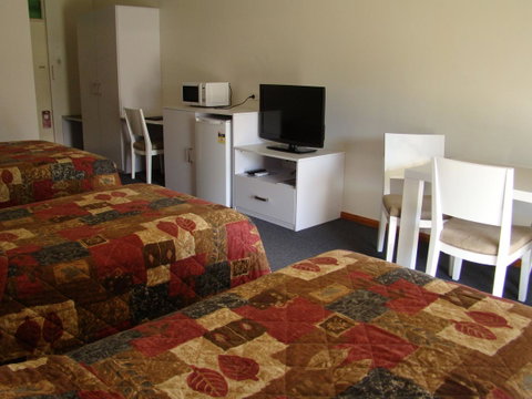 Dunsborough Central Motel - Food Delivery Shop 13
