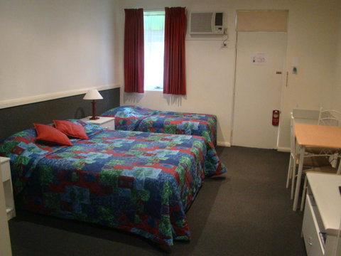 Dunsborough Central Motel - Food Delivery Shop 30