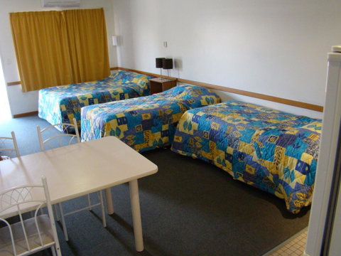 Dunsborough Central Motel - Food Delivery Shop 35