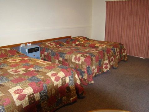 Dunsborough Central Motel - Food Delivery Shop 23