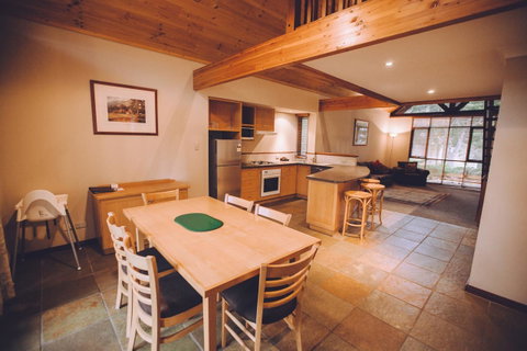 Margaret River Resort - Food Delivery Shop 22