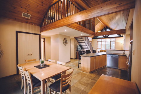 Margaret River Resort - Food Delivery Shop 17