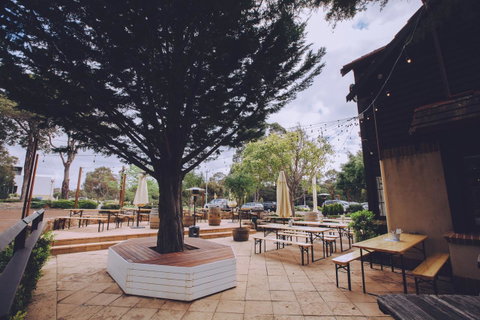 Margaret River Resort - Food Delivery Shop 12