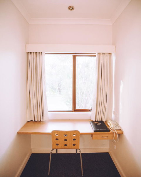 Margaret River Resort - Food Delivery Shop 32