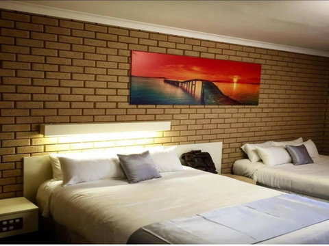 Carnarvon Motel - Food Delivery Shop 28