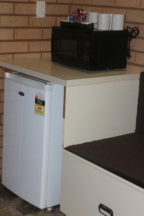 Carnarvon Motel - Food Delivery Shop 15