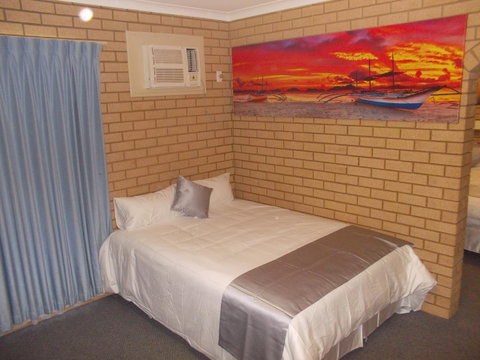 Carnarvon Motel - Food Delivery Shop 35
